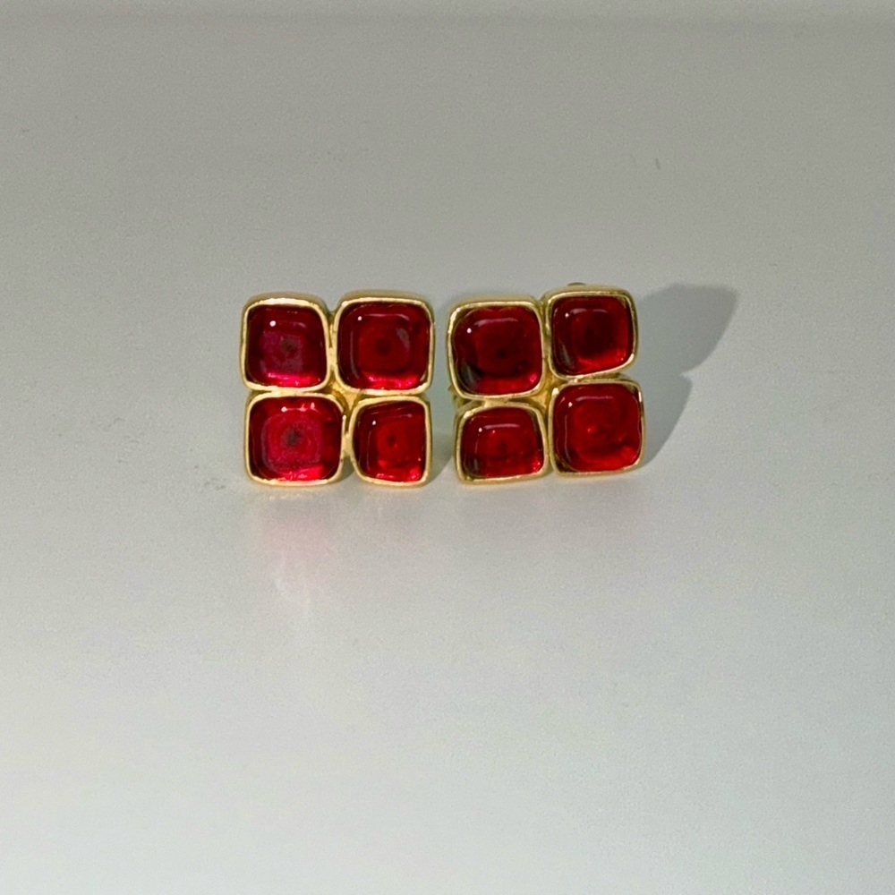 Vintage Chanel Red Gripoix Earrings 24K Gold Plated - Picture 2 of 11